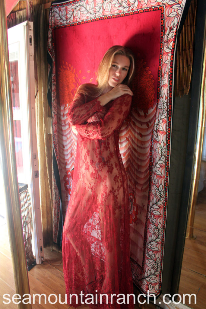 Sea Mountain Nude Lifestyles Spa Resort 760-251-4744
